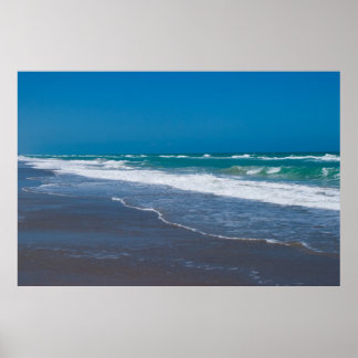 Wide Shot Vågar Mitten Cove Poster