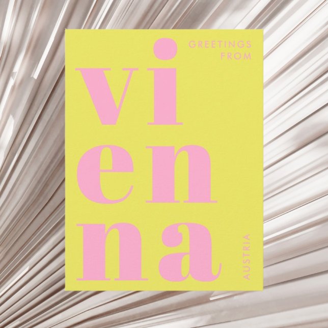 Wien Österrike gul typografi vykort (Skapare uppladdad)