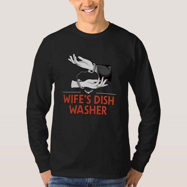 Wifes Dish Washer Husband Pun Mister Joke T Shirt (Framsida)