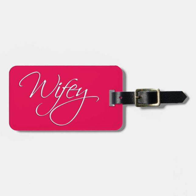 Wifey Calligraphy Changable Background Bagagebricka (Horisontell Framsida)