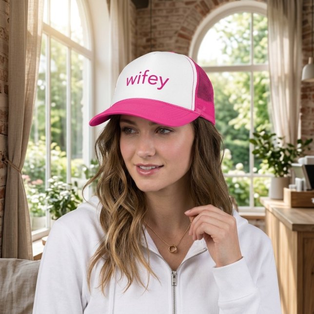 Wifey Cap – Perfect Bridal Accessory, Wedding Head Keps (Skapare uppladdad)