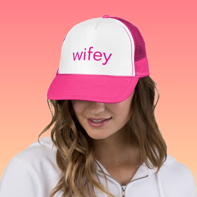 Wifey Cap – Perfect Bridal Accessory, Wedding Head Keps (Skapare uppladdad)