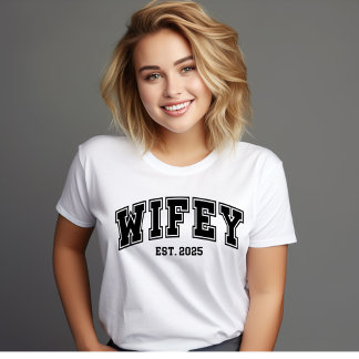 Wifey Est. 2025, Nygift T-Shirt