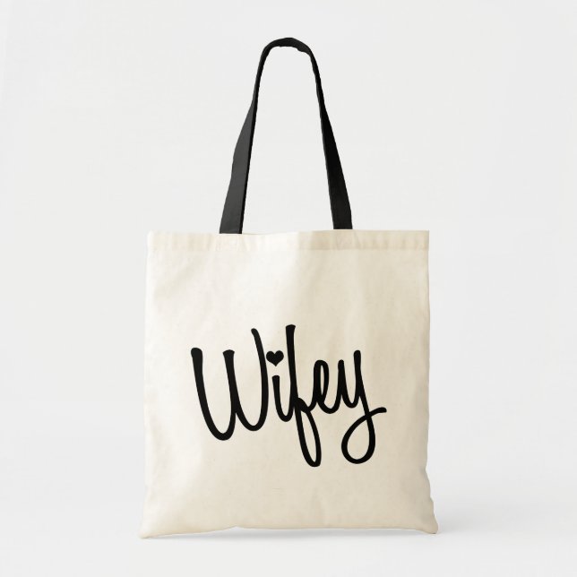 Wifey hänger lös tygkasse (Framsidan)