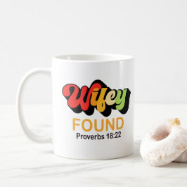 Wifey hittade Proverbs 18:22 Par Shirt Kaffemugg