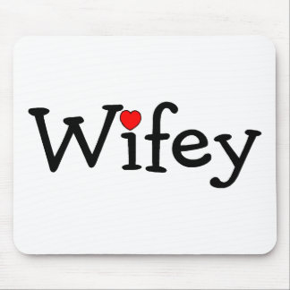 Wifey med hjärta musmatta