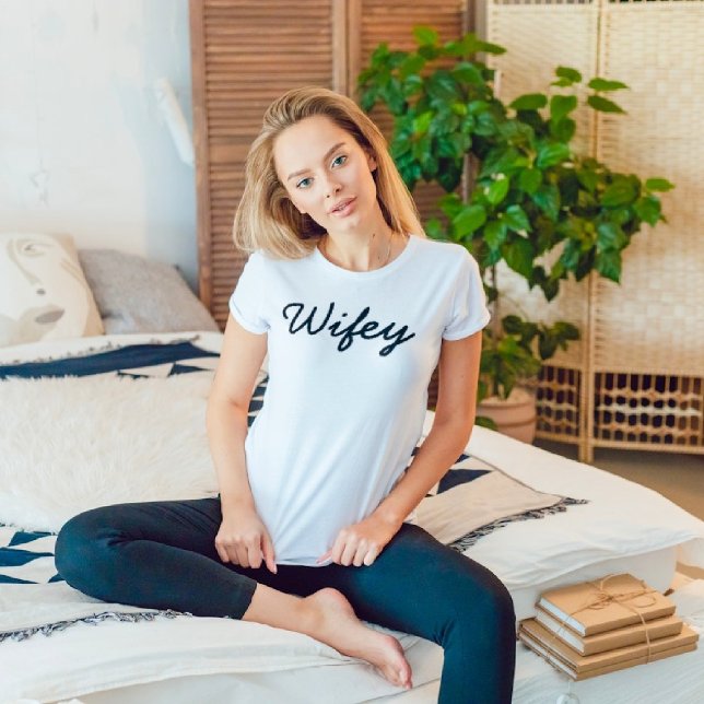 Wifey Modern Black Script White, Gift för fru T Shirt (Skapare uppladdad)