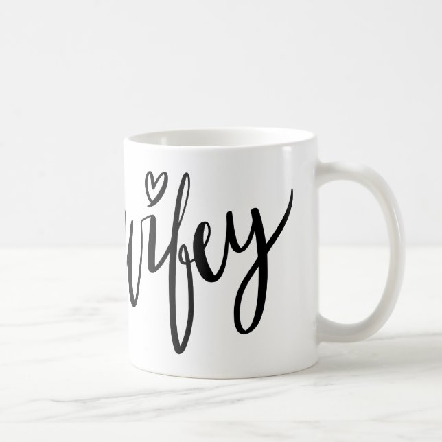 WIFEY-snyggten räcker märkt skrivar typografi Kaffemugg (Höger)