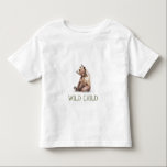 WiILD-trädsbjörn | Baby Småbarn T-Shirt<br><div class="desc">Vi presenterar vår WiILD-skogbjörn för barn | baby småbarn t-shirt, perfekt för en söt och vismisk gåva! Den bohemiinspirerade utformningen är en ljuv och enkel scen med ett naturligt vattenfärgslandskap i en grönt träd och en klassisk skogräv. Idealisk för att ha välkomnat en liten pojke eller flicka är den här...</div>