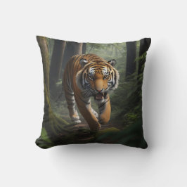 Wild Cat in Golden Forest Scene Kudde