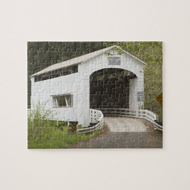 Wild Cat täckt bro, Lane County, Oregon Pussel (Horisontell)