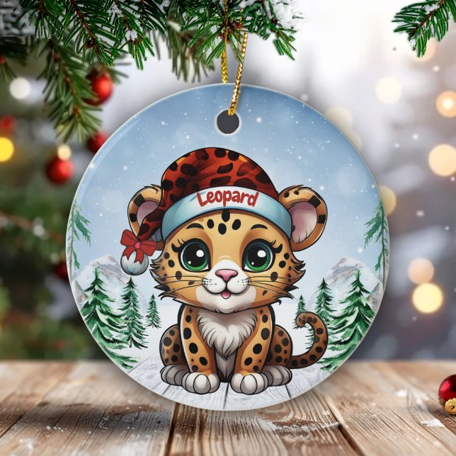 Wild Feline Lovers Woodland Wildlife Kitten 🐆🐈🐾 Julgransprydnad Keramik (Custom Name Leopard Christmas Ornament Personalizable Cat Xmas Decor Kitty Holiday Decoration 🐆🎄)