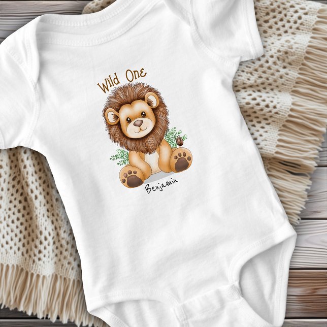 Wild One Personlig Söt Lejonunge Pojke eller Flick T Shirt (Wild One Personalized Cute Lion Cub Boy or Girl Baby Bodysuit)