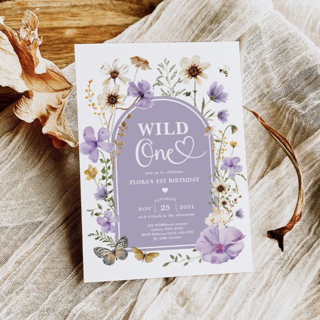 Wild One: Purple Beige Wildflower 1st Birthday Inbjudningar (Skapare uppladdad)