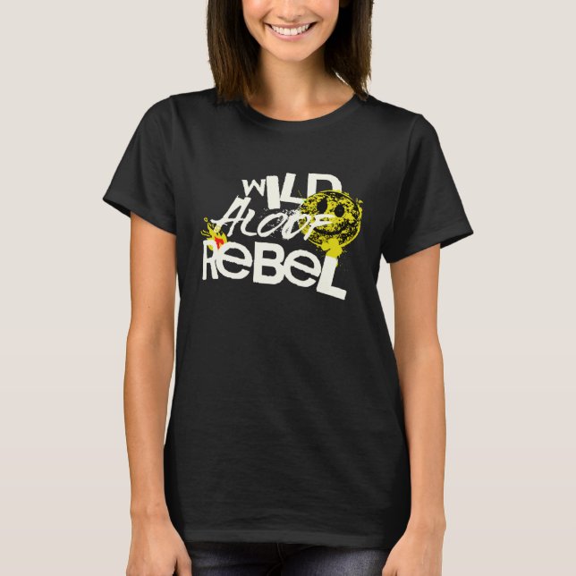 WILD REBEL ALOOF GRAPHIC GRUNGE TYPOGRAPHY T SHIRT (Framsida)