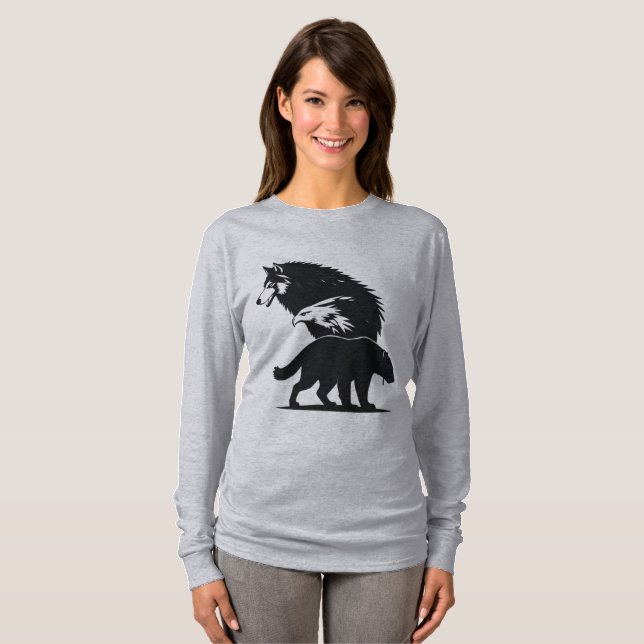 Wild Trio: Wolf, Eagle, and Bear Silhouette T Shirt (Hel framsida)