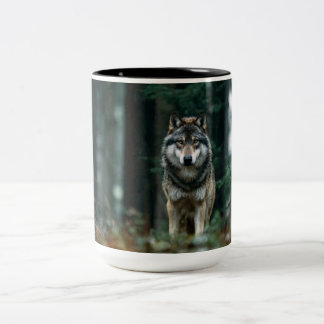 Wild Wolf Photo Mug – Majestic Wildlife Coffee Cup Två-Tonad Mugg