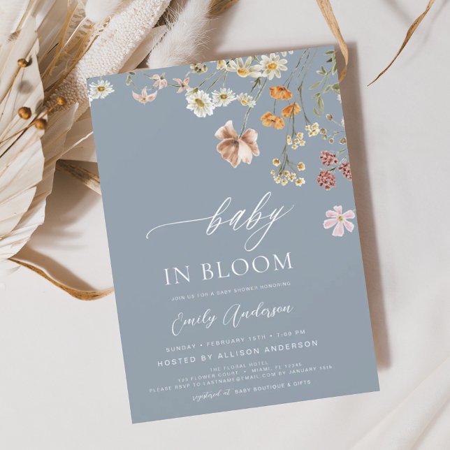 Wildblomma Baby i Bloom Dusty Blue Shower Inbjudningar (Skapare uppladdad)