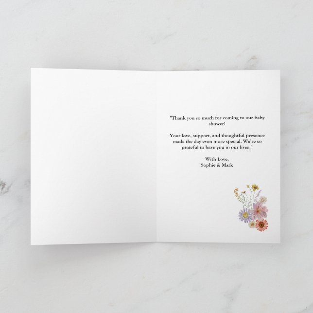 Wildblomma baby i bloombabyduschen tack kort (Inuti)