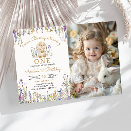 Wildblomma lite Bunny Girl Birthday Photo Inbjudningar