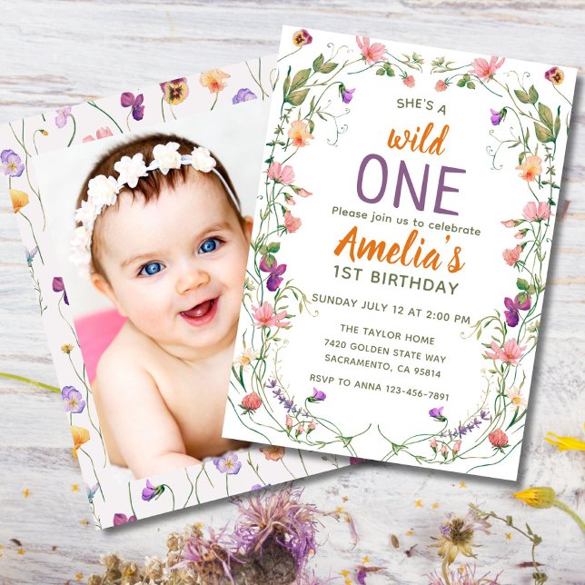 Wildblommor 1:a födelsedag Vild 1 Inbjudningar (Editable wildflower 1st birthday invite for baby girl with optional photo on back.)