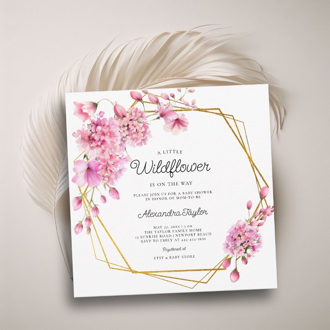 Wildblommor Guld Geometric Vår Flicka Shower Inbjudningar (little wildflower baby girl shower invitation cottage garden watercolor pink gold hexagons boho chic)