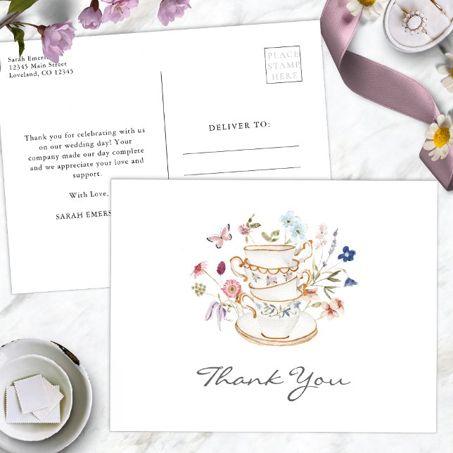 Wildblommte Tea Party Möhippa Vykort (Wildflower Tea Party Bridal Shower Postcard with Butterfly by Painted Paperie
)