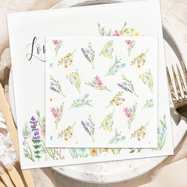 Wildblomsterpastel Blommönster Bröllop Pappersservett (Cocktail Napkins from the Wildflower Meadow wedding collection by Darling & May)