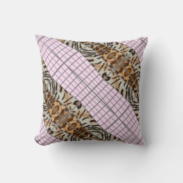 Wildcat Matrix - Bengal Cat Leopard Pink Rose Kudde