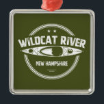 Wildcat River New Hampshire Kayak Julgransprydnad Metall<br><div class="desc">Wildcat-floden är en biflod av Saco-floden i norra New Hampshire. Huvudvattnen härstammar från det kuperade Vita bergsskogen ovanför Carter Notch Sjöar och strömmar söderut som en liten bergsström.</div>