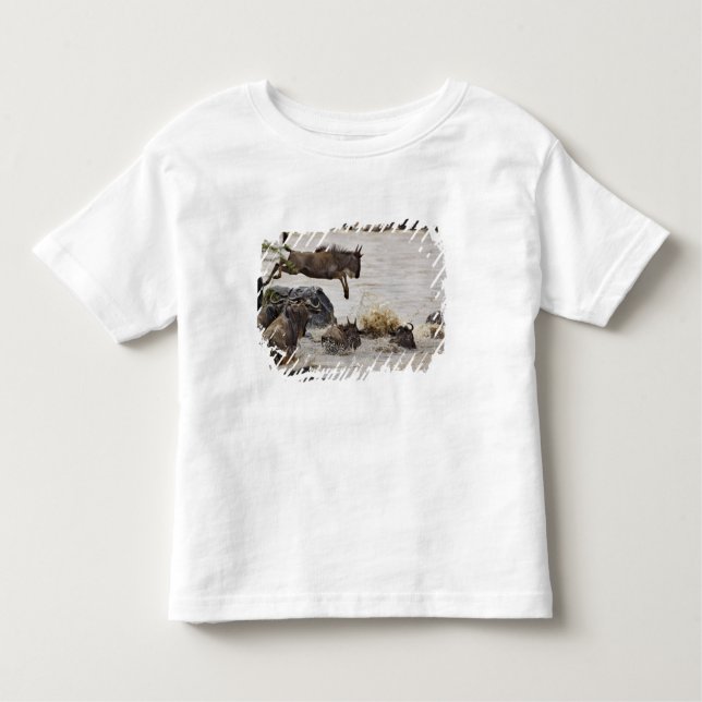 Wildebeest hoppade in i Mara River T-shirt (Framsida)
