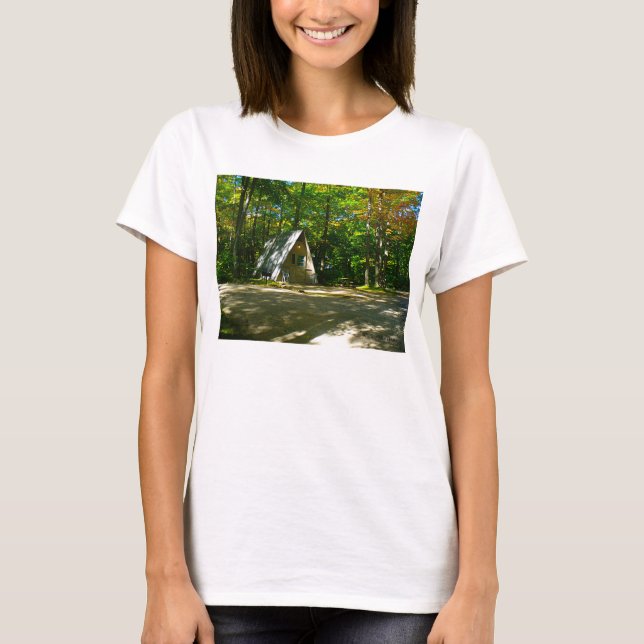 Wilderness A-Ram Camping på Campground T Shirt (Framsida)