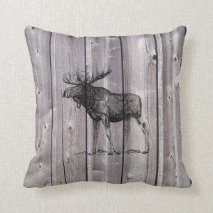 Wilderness Moose på Rustic Wood Cabin Dekorativ ku Kudde