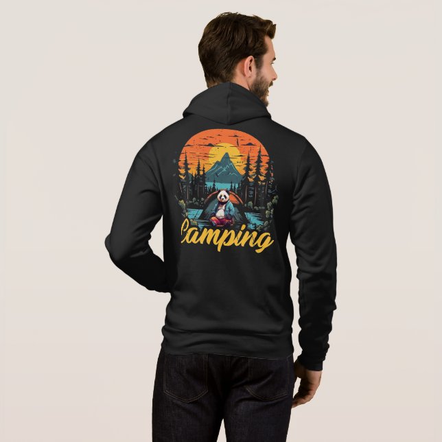 Wilderness Whisper – The Camping Bear Adven T Shirt (Hel baksida)