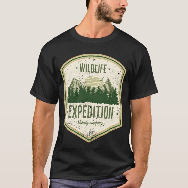 WildLife Expedition Outdoor Summer Vacation Family T Shirt (Framsida)