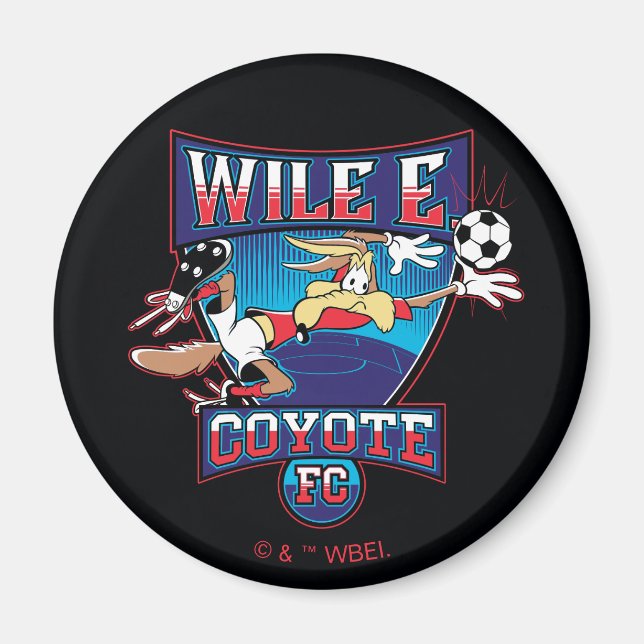 WILE E. COYOTE™ Football Club Badge Magnet (Framsidan)