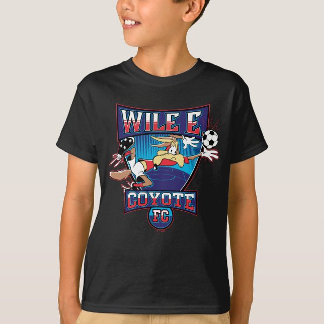 WILE E. COYOTE™ Fotbollsklubb emblem T Shirt (Framsida)