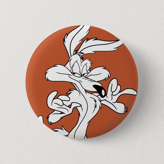 WILE E. COYOTE™ ser nöjd ut Knapp (Framsida)