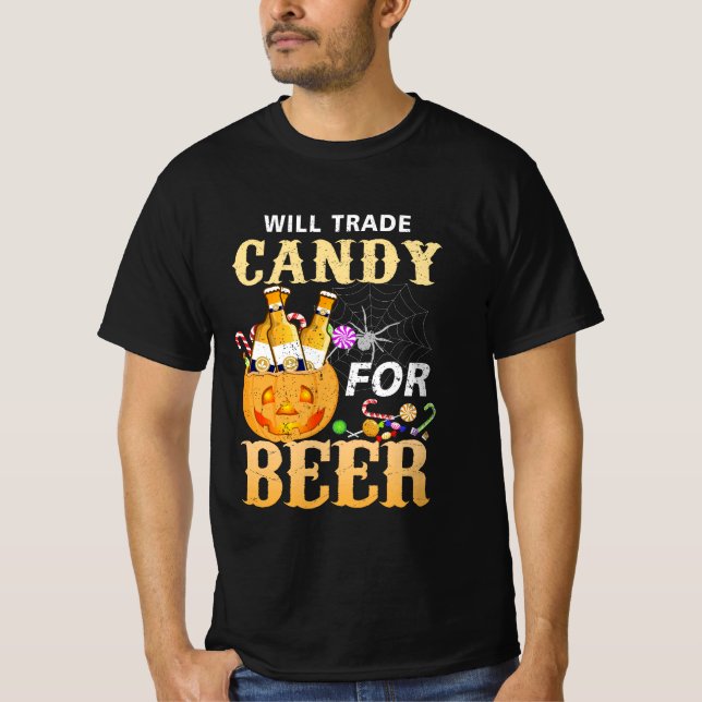 Will Trade Candy for Beer College Halloween Costum T Shirt (Framsida)