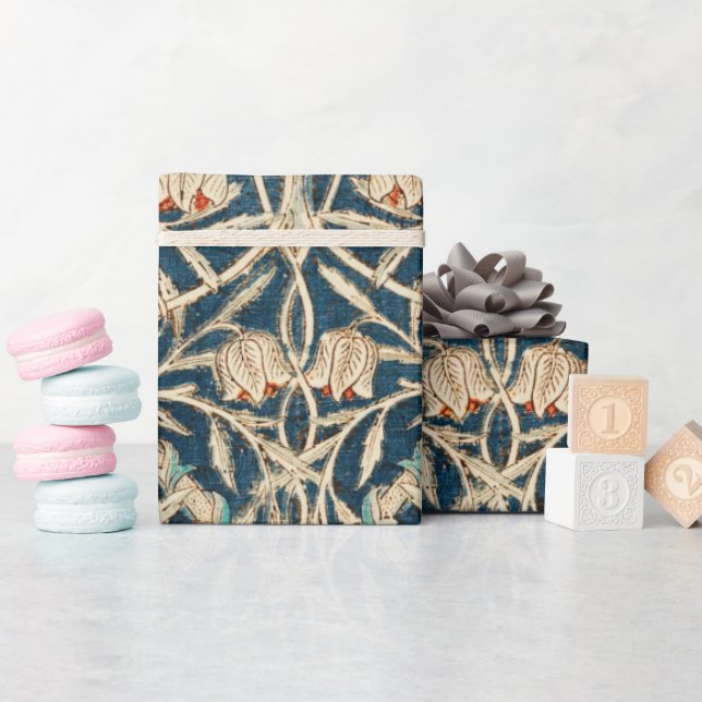 William Morris Antique Honeysuckle Floral Presentpapper (Baby Shower)