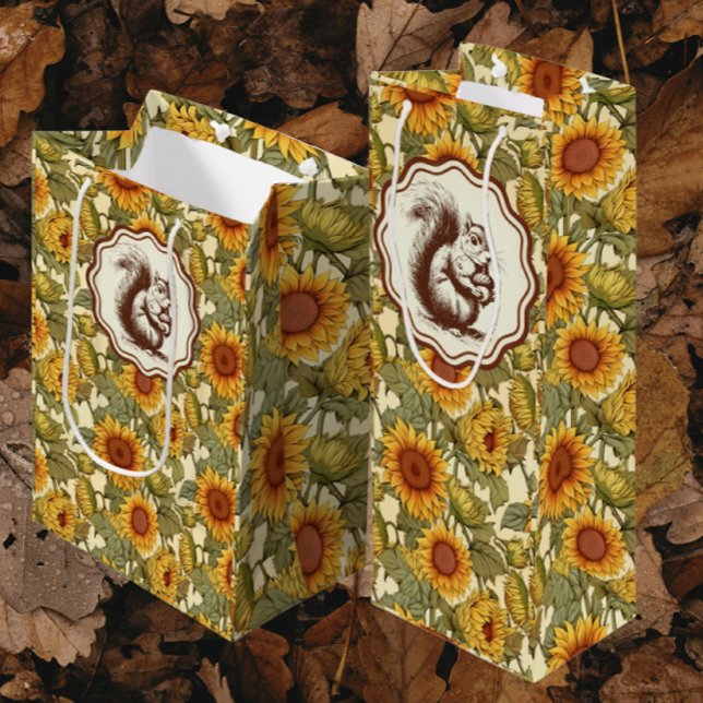 William Morris Autumn Sunblommors Squirrel (Perfect for fall gifting!)