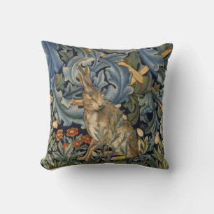 William Morris Forest Rabbit Blommigt Art nouveau Kudde