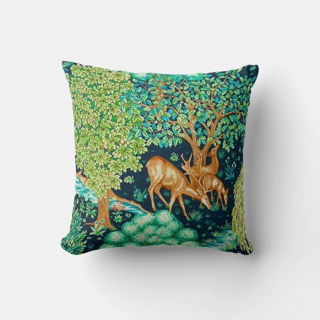 William Morris Hjort by a Brook Tapestry Print Kudde (Framsida)