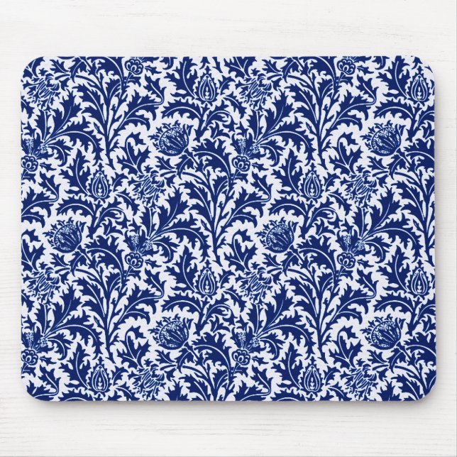 William Morris Thistle Damask, Cobalt Blue & White Musmatta (Framsidan)