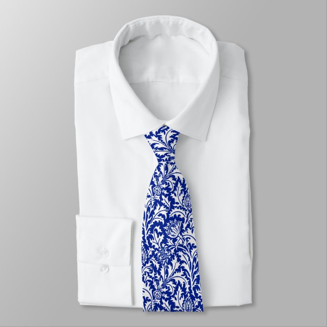 William Morris Thistle Damask White på Cobalt Blue Slips (Bunden)