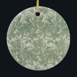 William Morris tulip tapet-grönten för textilier Julgransprydnad Keramik<br><div class="desc">William Morris designade Tulip-textilindustrin mönster 1875. Mönster har en blommigt konsform i flytande gröntar och har tulpanet.</div>