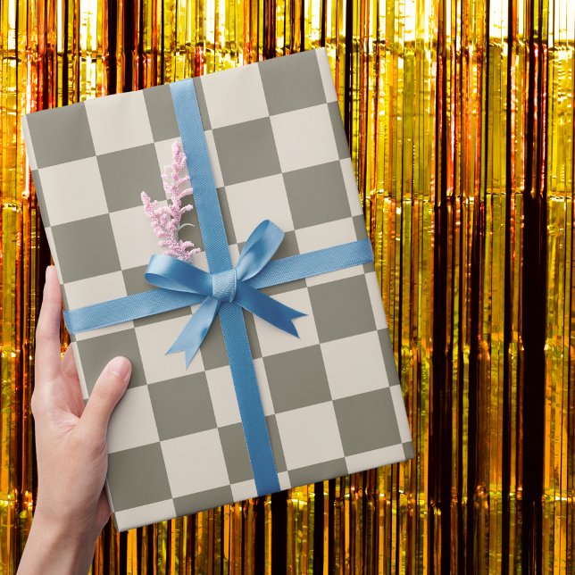 Willow Grått och Bone Checkerboard Presentpapper (Skapare uppladdad)