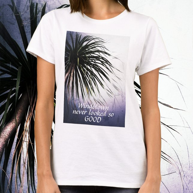 Windblown Handflatan Träd Tropical Chic T-Shirt (Skapare uppladdad)