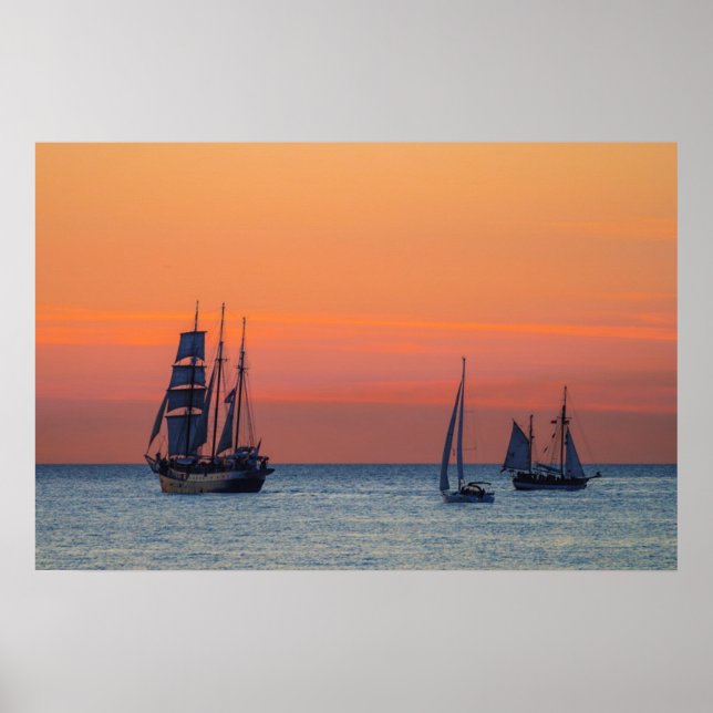 Windjammer och solnedgång i Östersjön Poster (Framsidan)