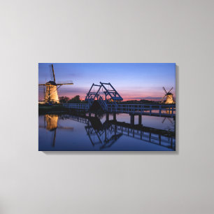 Windmills och en drawbridge på canvastryck